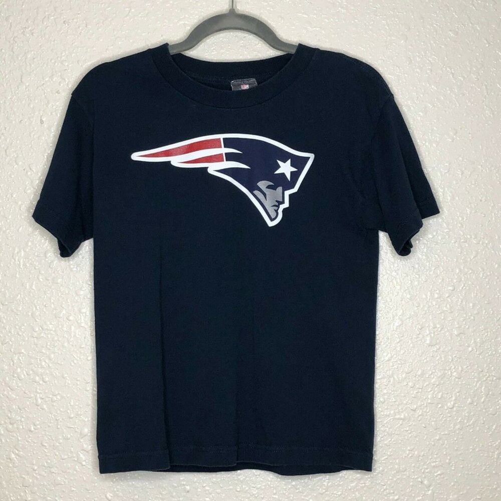 NFL Team Gear Patriots T- shirt Kids size Medium